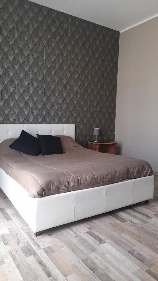 Ianuzza House Apartment คาตาเนีย ภายนอก รูปภาพ